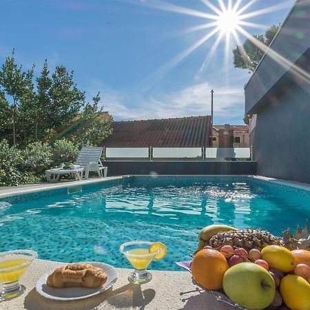 לוקבה Apartments Lorenzo מראה חיצוני תמונה