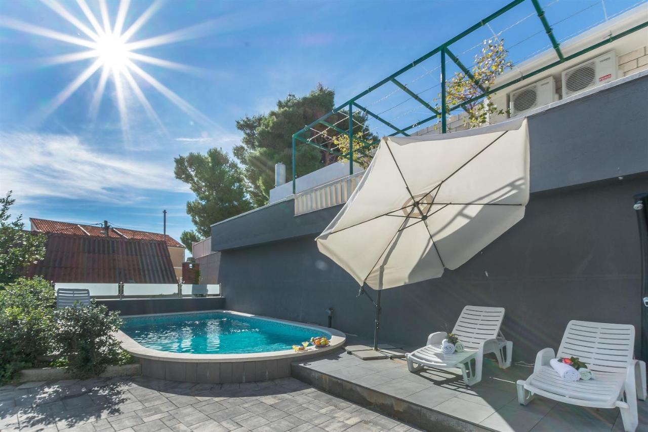לוקבה Apartments Lorenzo מראה חיצוני תמונה